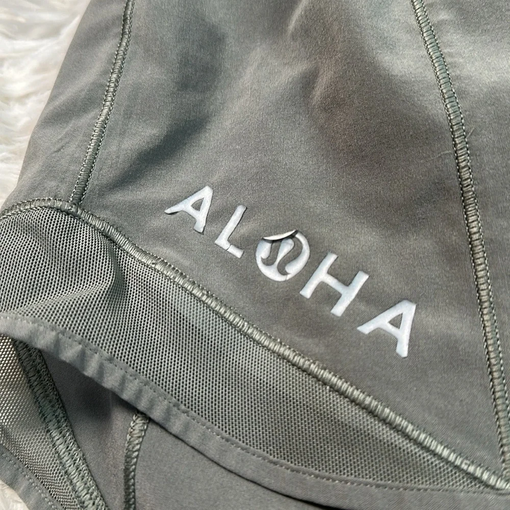 Lululemon Hotty Hot Short II *Long 4" Grey Sage ALOHA - Picture 2 of 6
